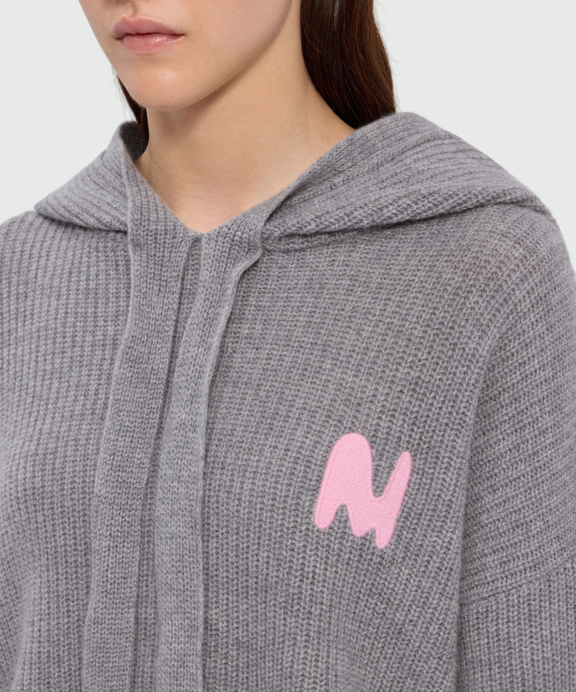 Grey cashmere-blend hooded knit with MWAVE embroidery and balloon sleeves - Image 5